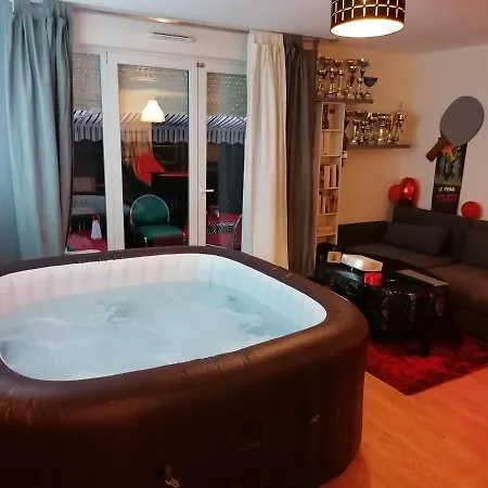 Joli Coquet Apartment